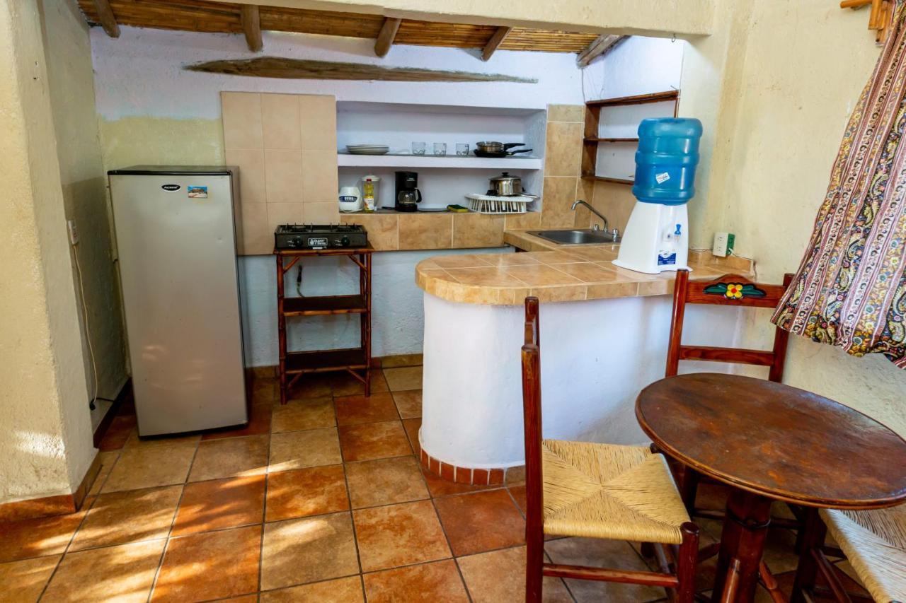 Casa Mexica Bungalows Zihuatanejo Dış mekan fotoğraf