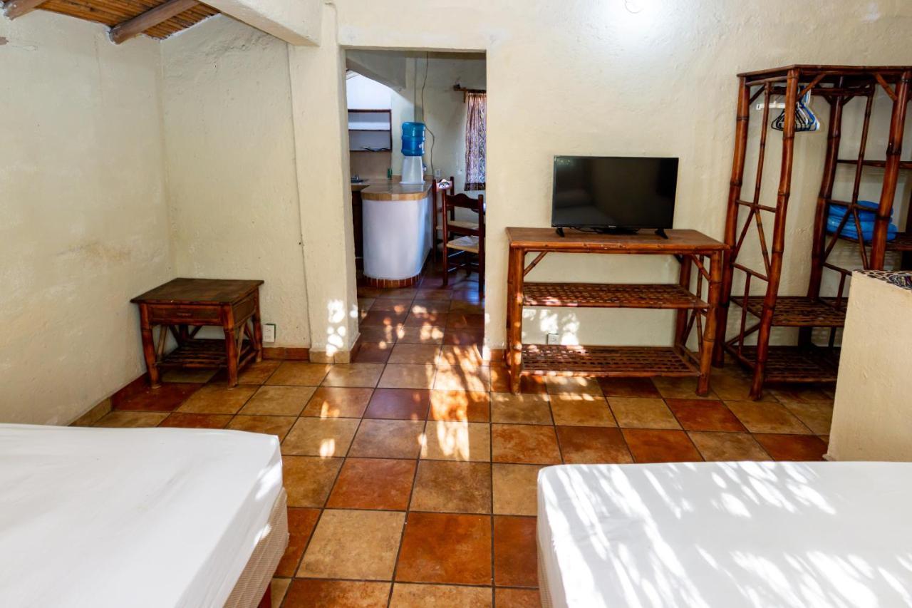 Casa Mexica Bungalows Zihuatanejo Dış mekan fotoğraf