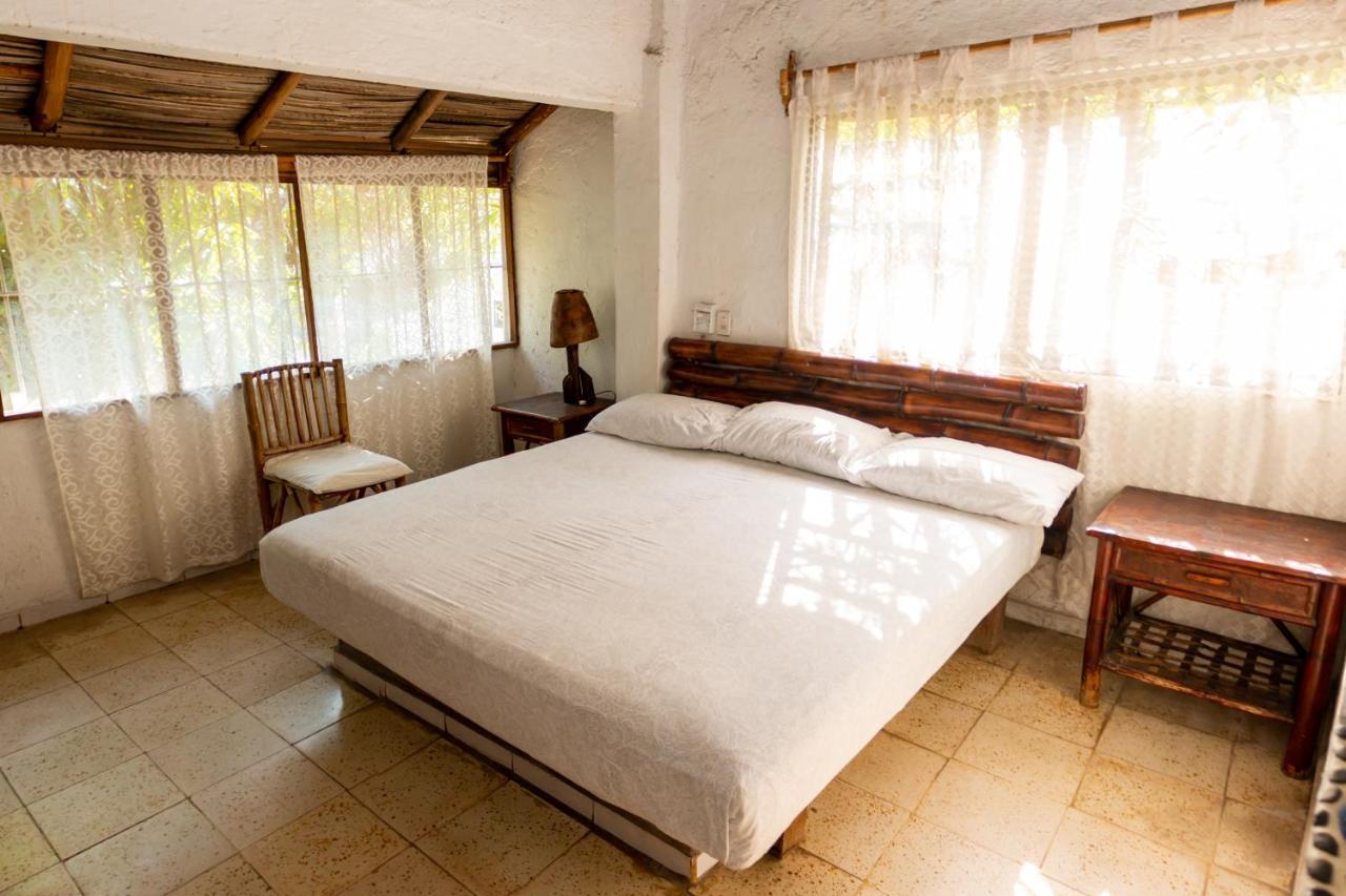 Casa Mexica Bungalows Zihuatanejo Dış mekan fotoğraf